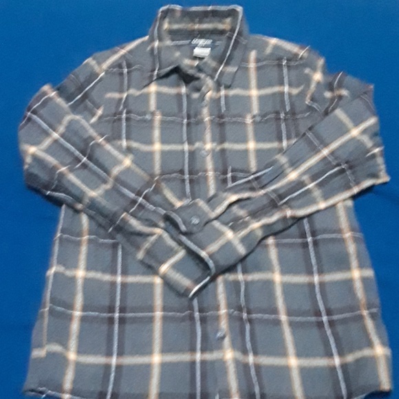 3 size 8 and 10 flannel shirts - Picture 1 of 3